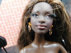 3 barbies lot 22 bl face
